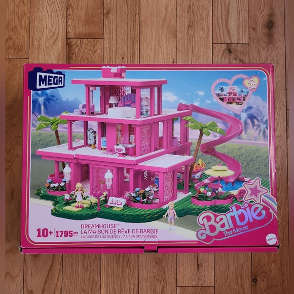 Barbie Movie House Megabloks Set - Picture 2 of 7